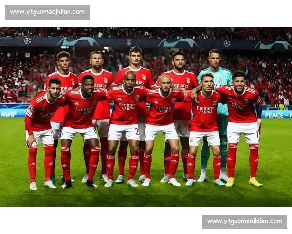 诺丁汉主场迎战利兹联英冠焦点之战前瞻分析赛季走势与胜负关键