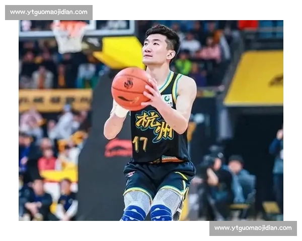 马刺挑战灰熊 孙铭徽领衔对决莫兰特 双方展开激烈季后赛争夺