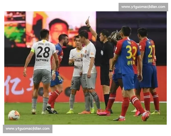 青岛黄海迎战河北华夏幸福激战正酣 争夺宝贵三分全程直播报道